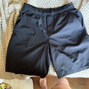 Lululemon pace breaker short-9”- M